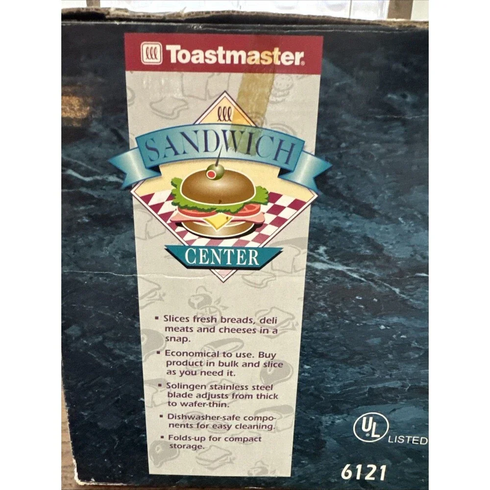 Toastmaster  Sandwich  Center Meat And Bread Slicer And Deli Snacks , Model 6121